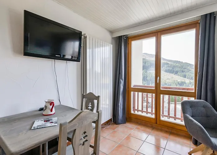 Apartment 2 Pieces Au Centre De Avec Acces Skis Aux Pieds - Fr-1-514-65