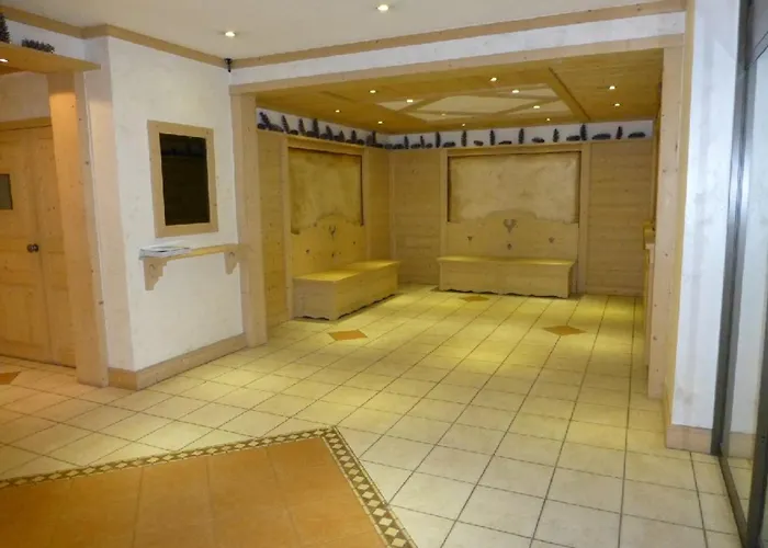 2 Pieces Au Centre De Avec Acces Skis Aux Pieds - Fr-1-514-65 Lejlighed *